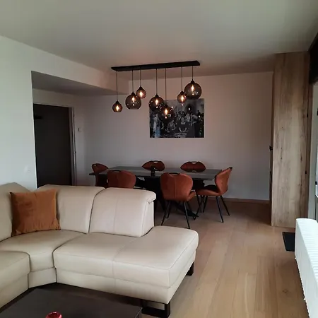 Apartamento Lichtrijk En Comfortabel Hoekappartement Met Gratis Parking En Zeer Gelegen - Comme Chez Soi Ostende