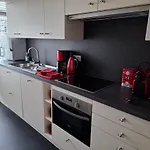 Lichtrijk En Comfortabel Hoekappartement Met Gratis Parking En Zeer Gelegen - Comme Chez Soi * Ostende