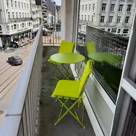 Lejlighed Lichtrijk En Comfortabel Hoekappartement Met Gratis Parking En Zeer Gelegen - Comme Chez Soi *
